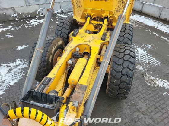 沃尔沃 A25 D 自卸车