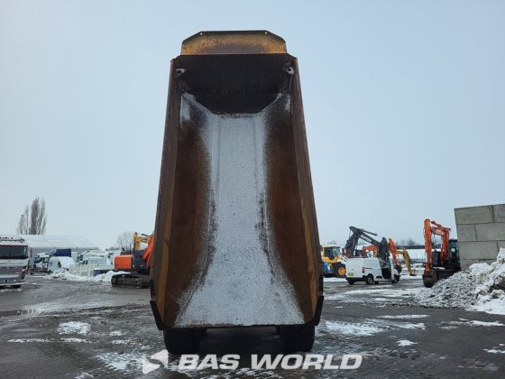 沃尔沃 A25 D 自卸车