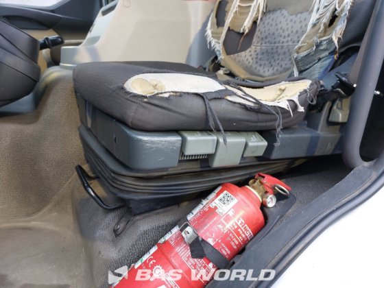 ルノー・ミドラム 270 4X2 リブナー カーテンライダー