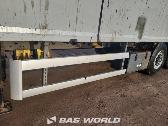 クナペン・ウォーキング・フロア