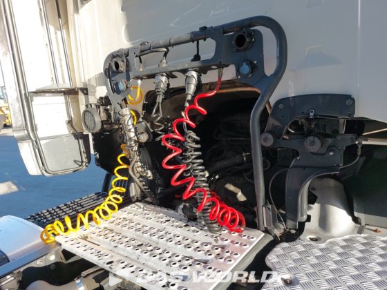 斯堪尼亚 R450 4X2 牵引车组