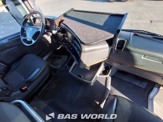 斯堪尼亚 R450 4X2 牵引车组