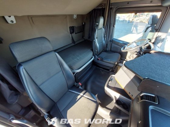 斯堪尼亚 R450 4X2 牵引车组