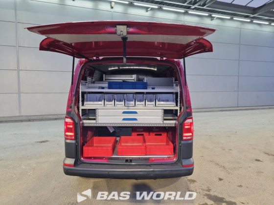 フォルクスワーゲン トランスポーター 150PK クローズドボックスバン