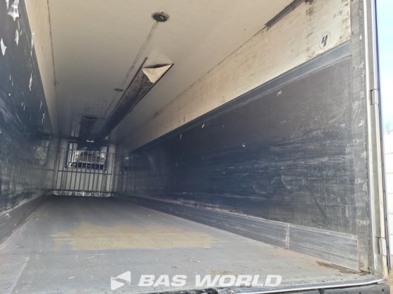 チェロー冷凍セミトレーラー