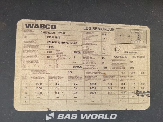 チェロー冷凍セミトレーラー