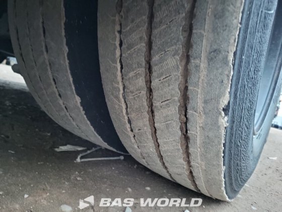 涡轮-荷特低平台半挂车