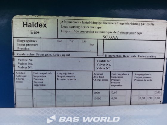 涡轮-荷特低平台半挂车