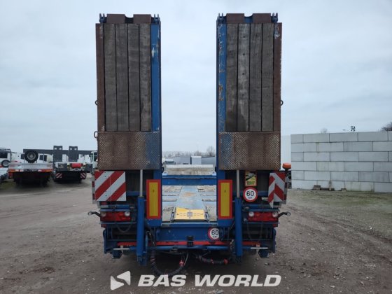 涡轮-荷特低平台半挂车