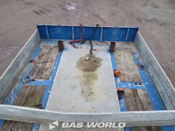 涡轮-荷特低平台半挂车