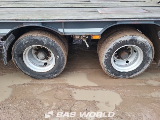 朗根多夫低装载半挂车