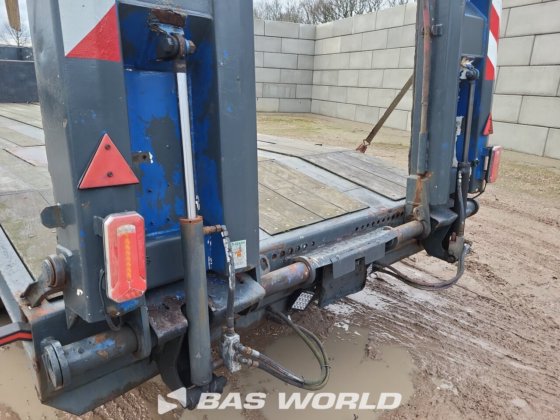 朗根多夫低装载半挂车