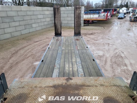 朗根多夫低装载半挂车