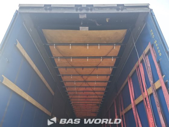 クローネカーテンサイドセミトレーラー