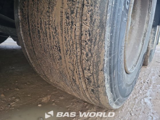 Krone 帘式半挂车