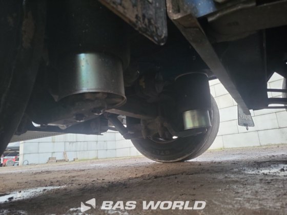 クローネカーテンサイドセミトレーラー