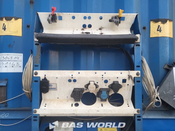 Krone 帘式半挂车