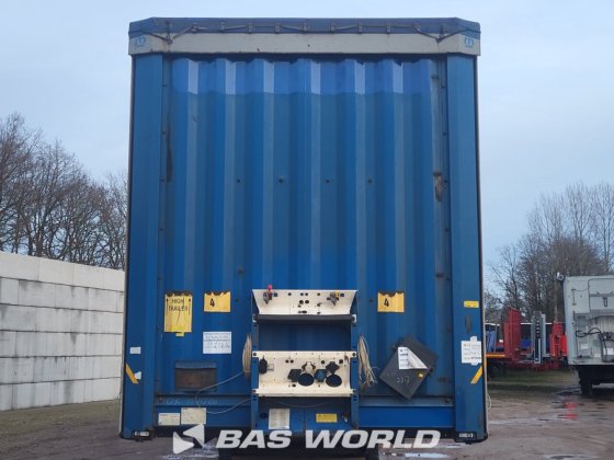 クローネカーテンサイドセミトレーラー