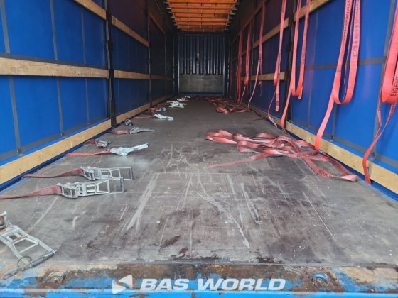 Krone 帘式半挂车