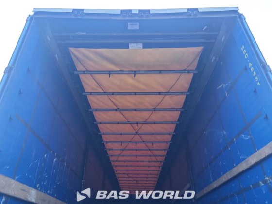 Krone 帘式半挂车