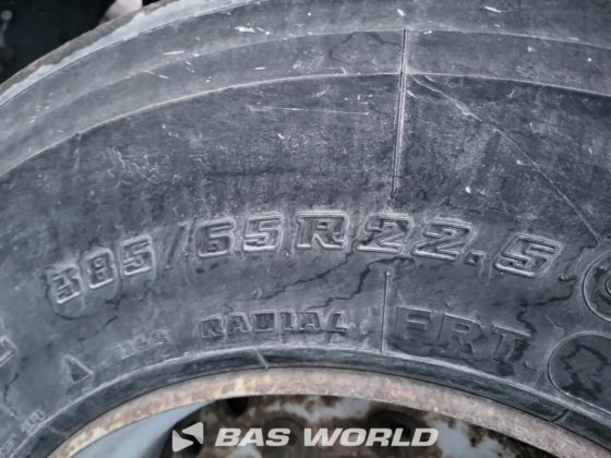 クローネカーテンサイドセミトレーラー