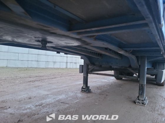 Krone 帘式半挂车