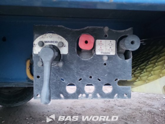 Krone 帘式半挂车