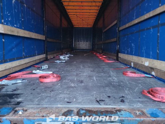 クローネカーテンサイドセミトレーラー