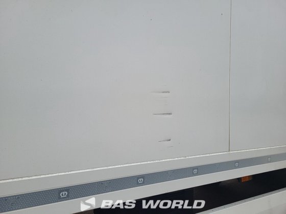 クローネ冷凍セミトレーラ