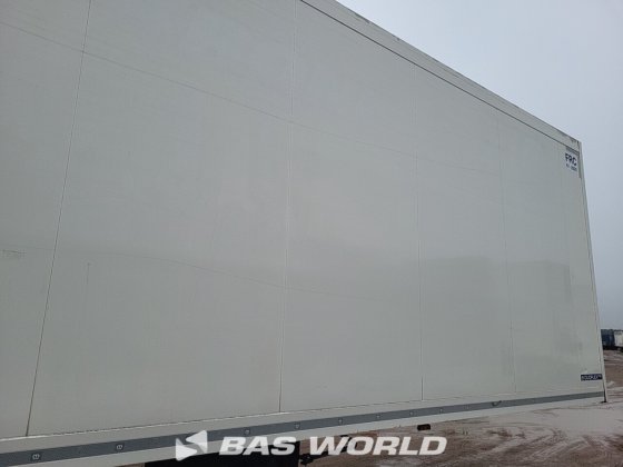 クローネ冷凍セミトレーラ