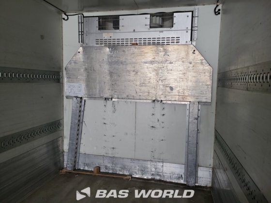 クローネ冷凍セミトレーラ