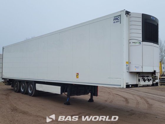 クローネ冷凍セミトレーラ