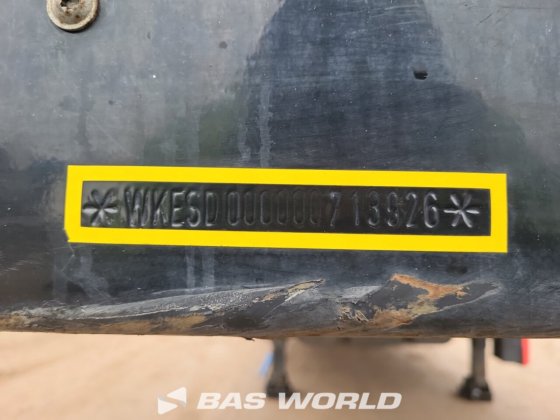 クローネ冷凍セミトレーラ