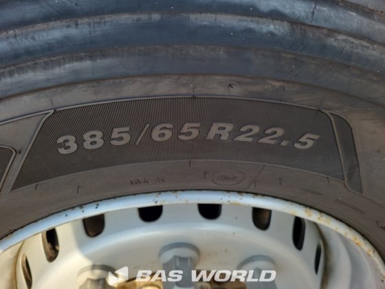 クローネ冷凍セミトレーラ