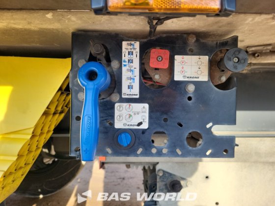 クローネ冷凍セミトレーラ