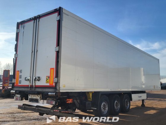 クローネ冷凍セミトレーラ