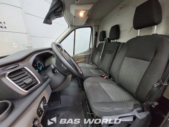 福特封闭箱式货车