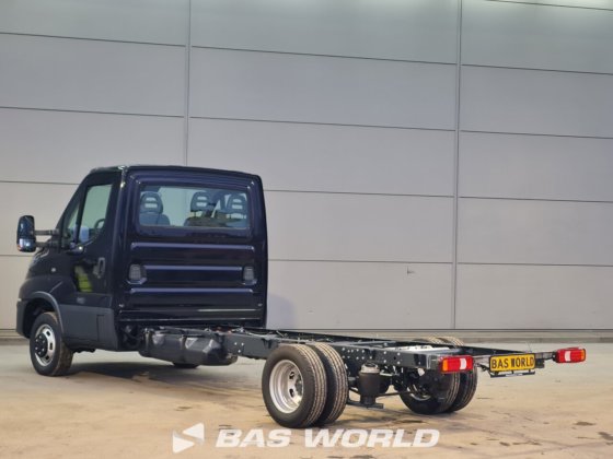 依维柯 Daily 35C18 底盘