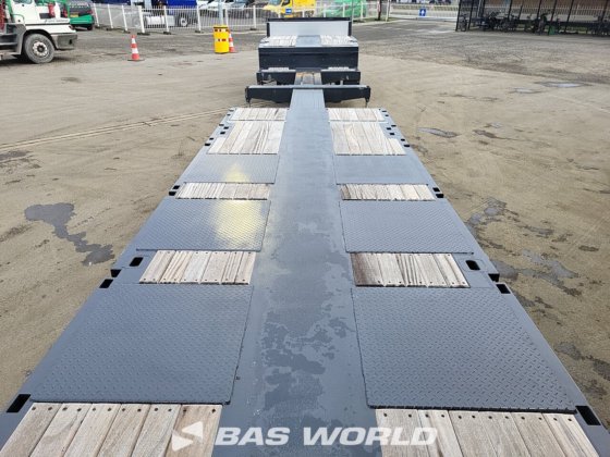 Kässbohrer 低装载半挂车