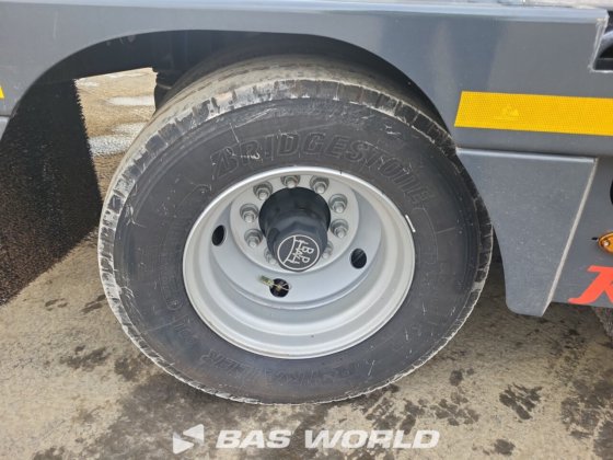 Kässbohrer 低装载半挂车