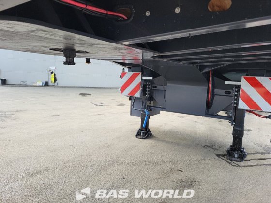 Kässbohrer 低装载半挂车