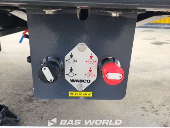 Kässbohrer 低装载半挂车