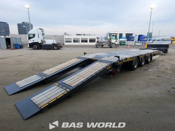 Kässbohrer 低装载半挂车