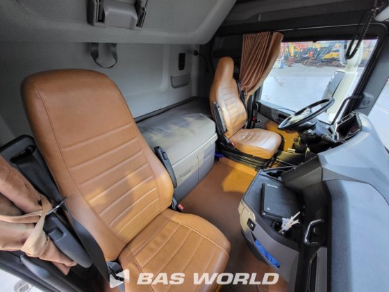 斯堪尼亚 S410 4X2 牵引车组