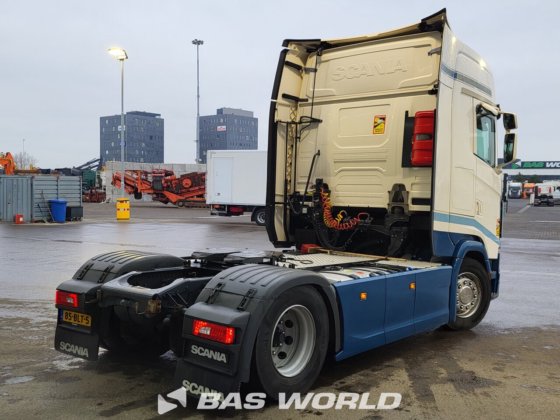 斯堪尼亚 S410 4X2 牵引车组