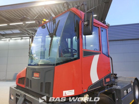 卡尔玛码头拖拉机