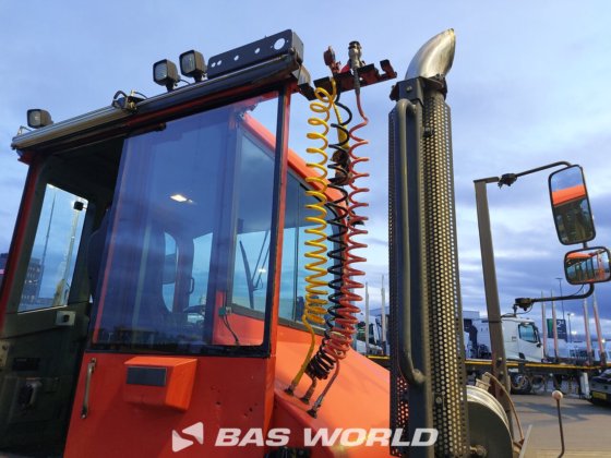 卡尔玛码头拖拉机