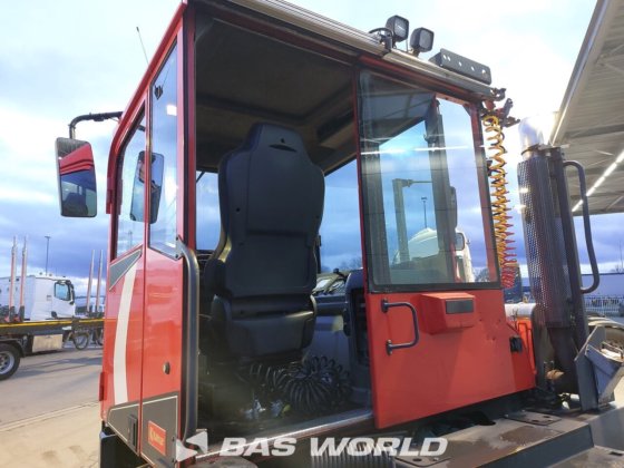 卡尔玛码头拖拉机