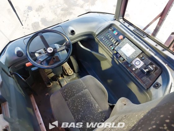 卡尔玛码头拖拉机