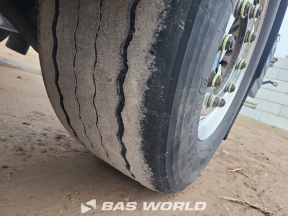 范霍尔集装箱底盘